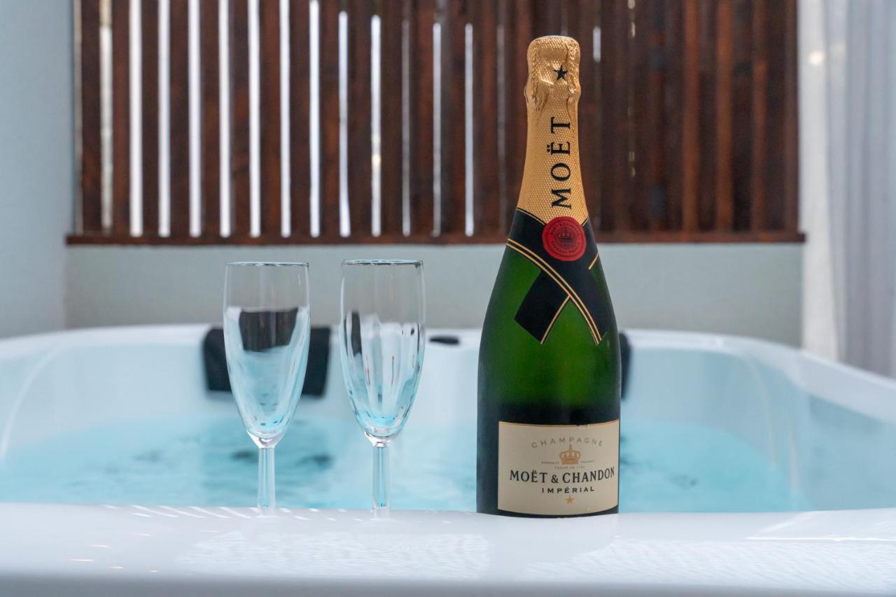 Yanna Lodge, Gite Classe 4 Etoiles Avec Spa Couvert Entierement Arrest Экстерьер фото